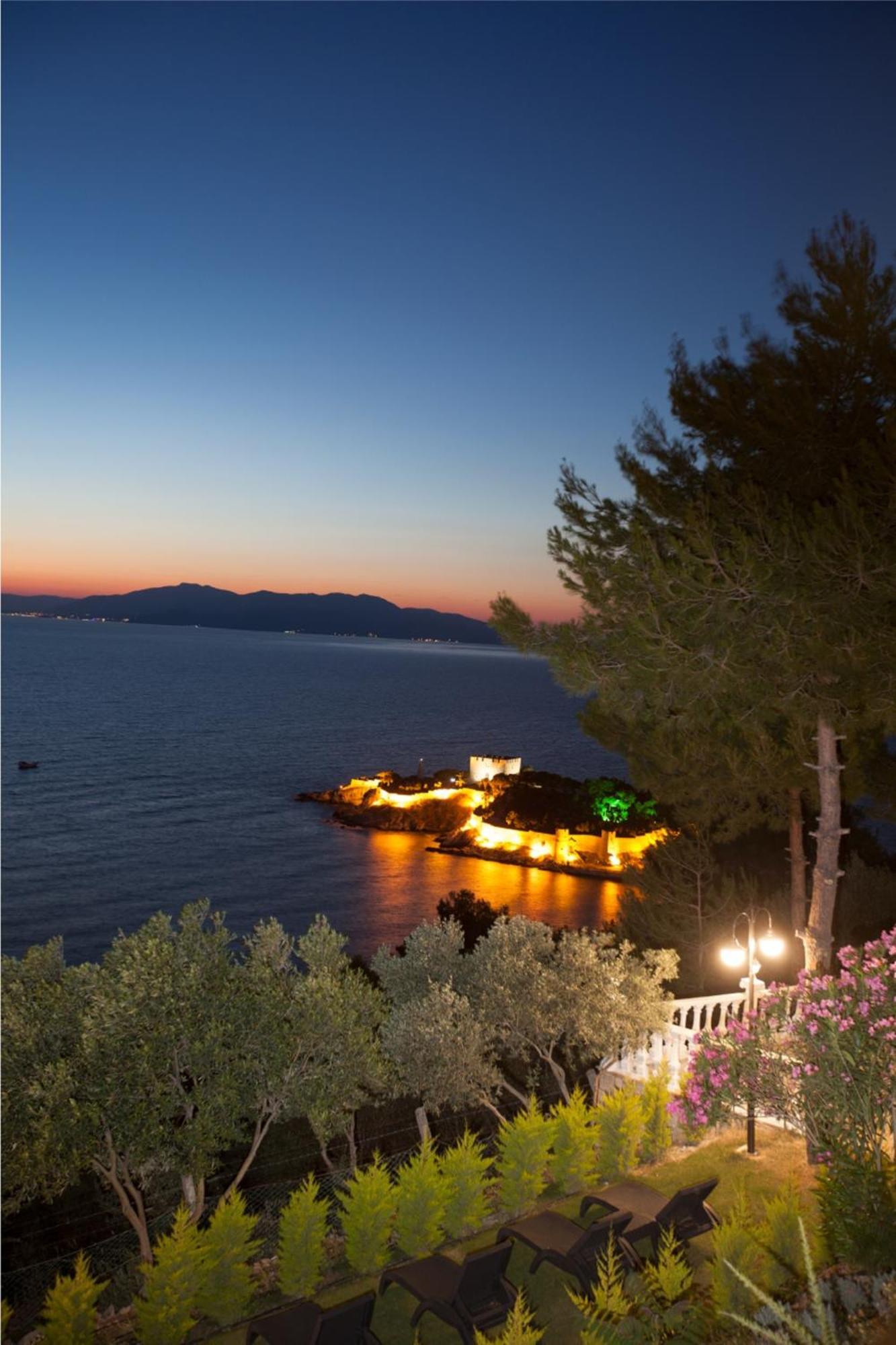Neopol Hotel Kusadasi Bagian luar foto